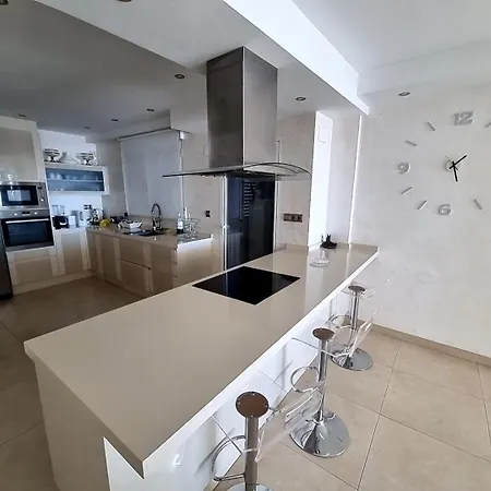 Luxury Postiguet Apartment